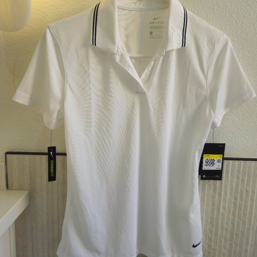 NWT Nike Dri -Fit Polo Victory Golf Standard Fit White Size Small